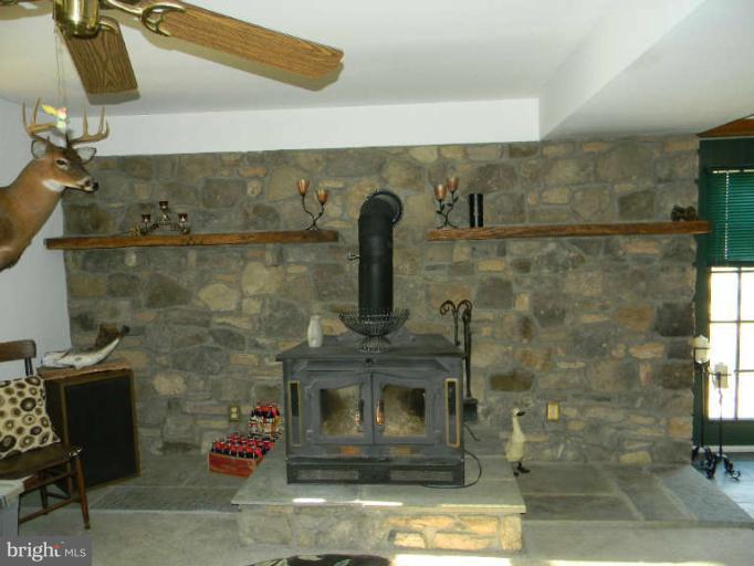 486 Shetley Road Amissville, VA 20106 - Photo 15 of 30 Interior (General)
