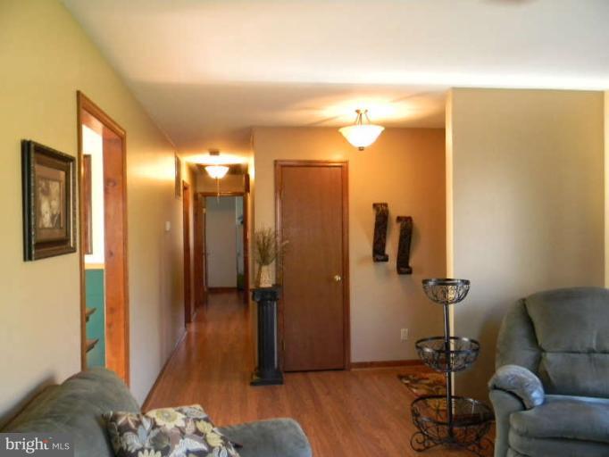 486 Shetley Road Amissville, VA 20106 - Photo 7 of 30 Interior (General)