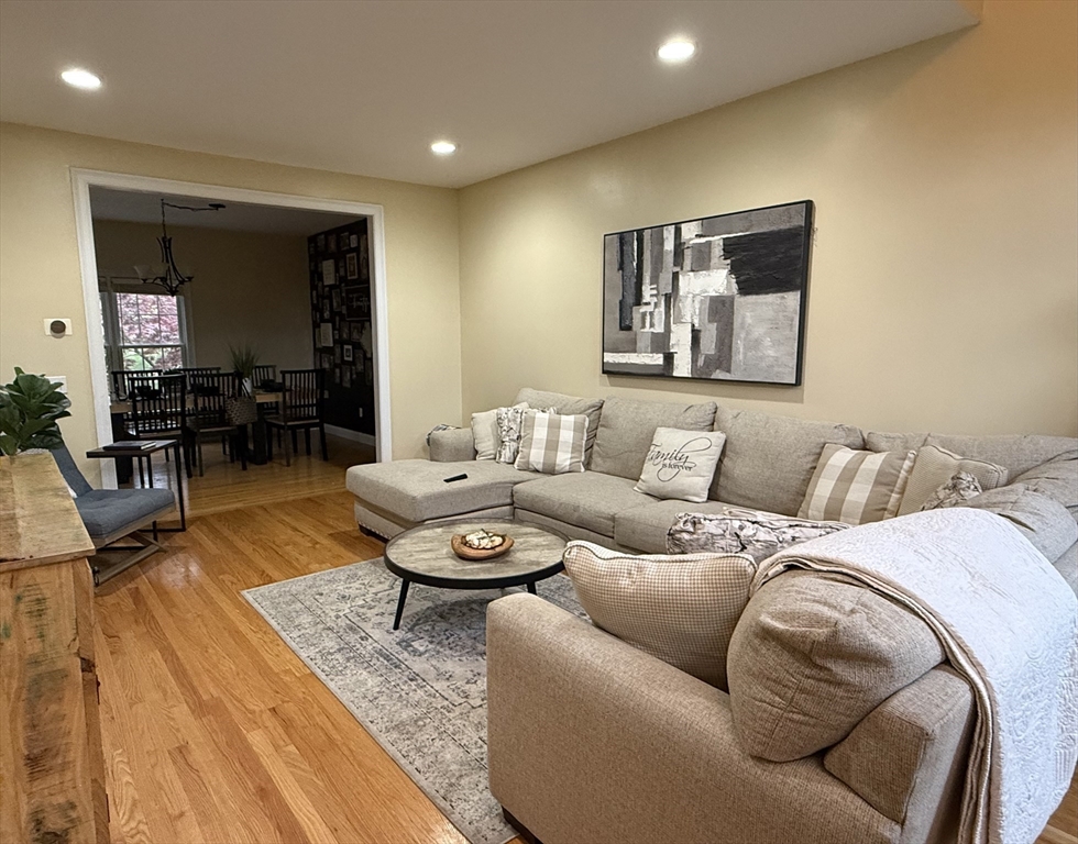 21 Knowlton Circle, Unit 21 Upton, MA 01568 - Photo 2 of 19
