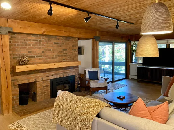 $679,900 | 125 Redrock Drive, Unit 201, Burlington, VT 05401