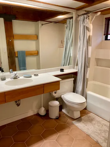 $679,900 | 125 Redrock Drive, Unit 201, Burlington, VT 05401