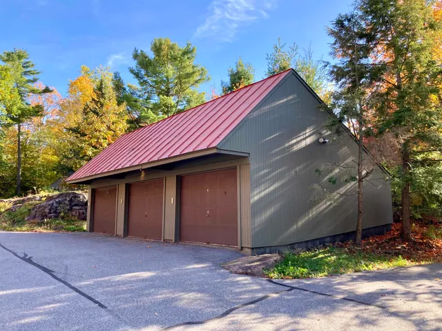 $679,900 | 125 Redrock Drive, Unit 201, Burlington, VT 05401