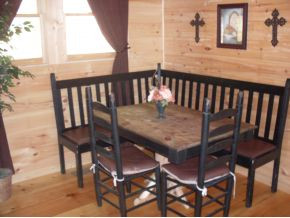 2148 Little Valley Road, Unit E Pigeon Forge, TN 37862 - Photo 2 of 12 dining area