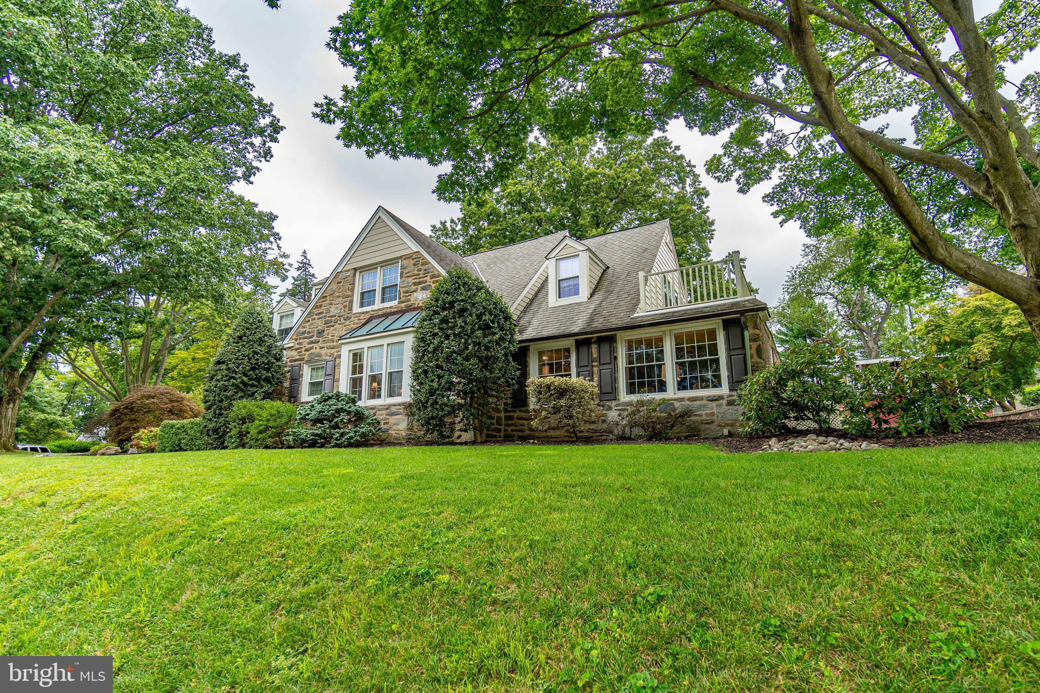 320 Southcroft Road Springfield, PA 19064 - Photo 3 of 36
