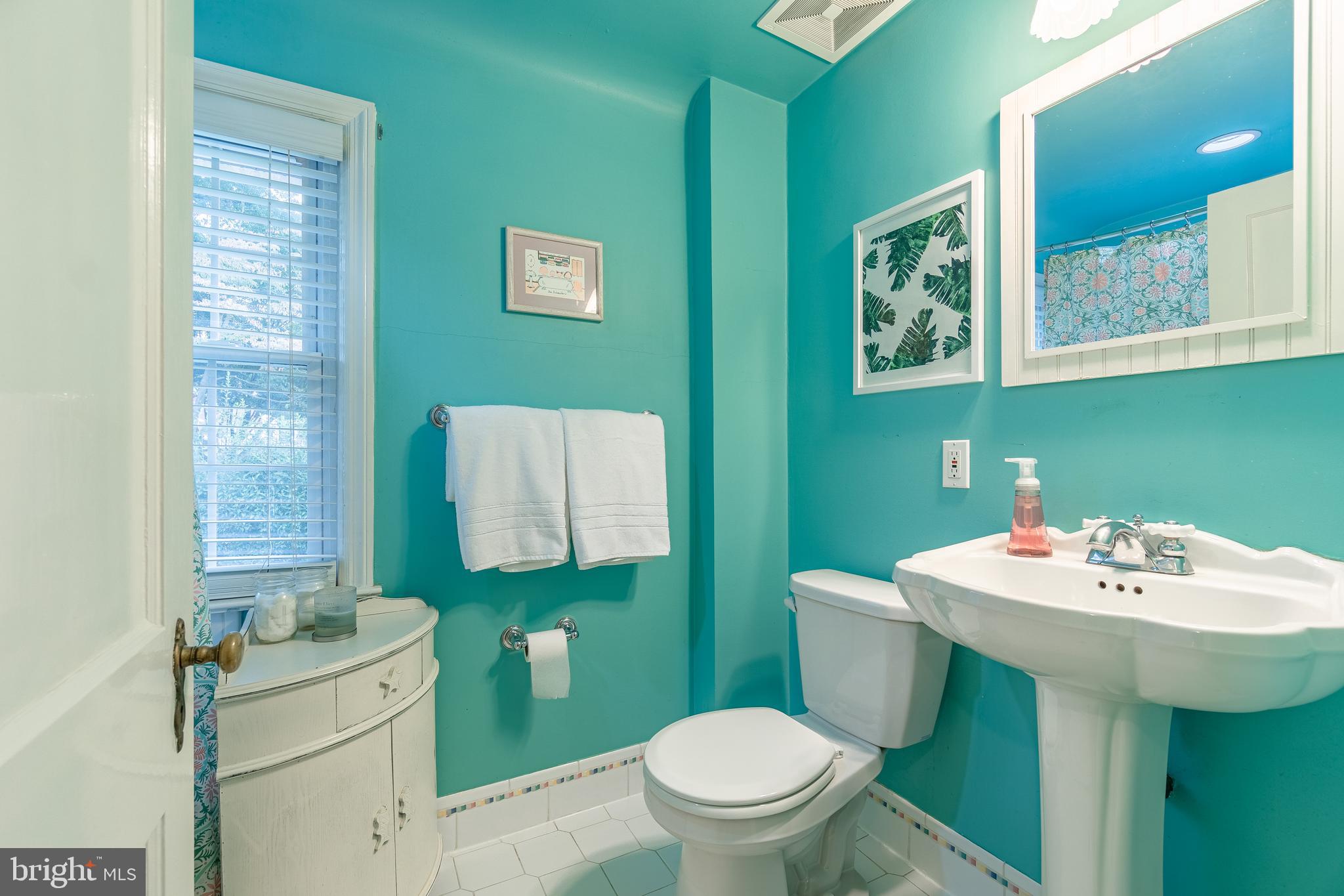 320 Southcroft Road Springfield, PA 19064 - Photo 33 of 36 Full Bath - upper level