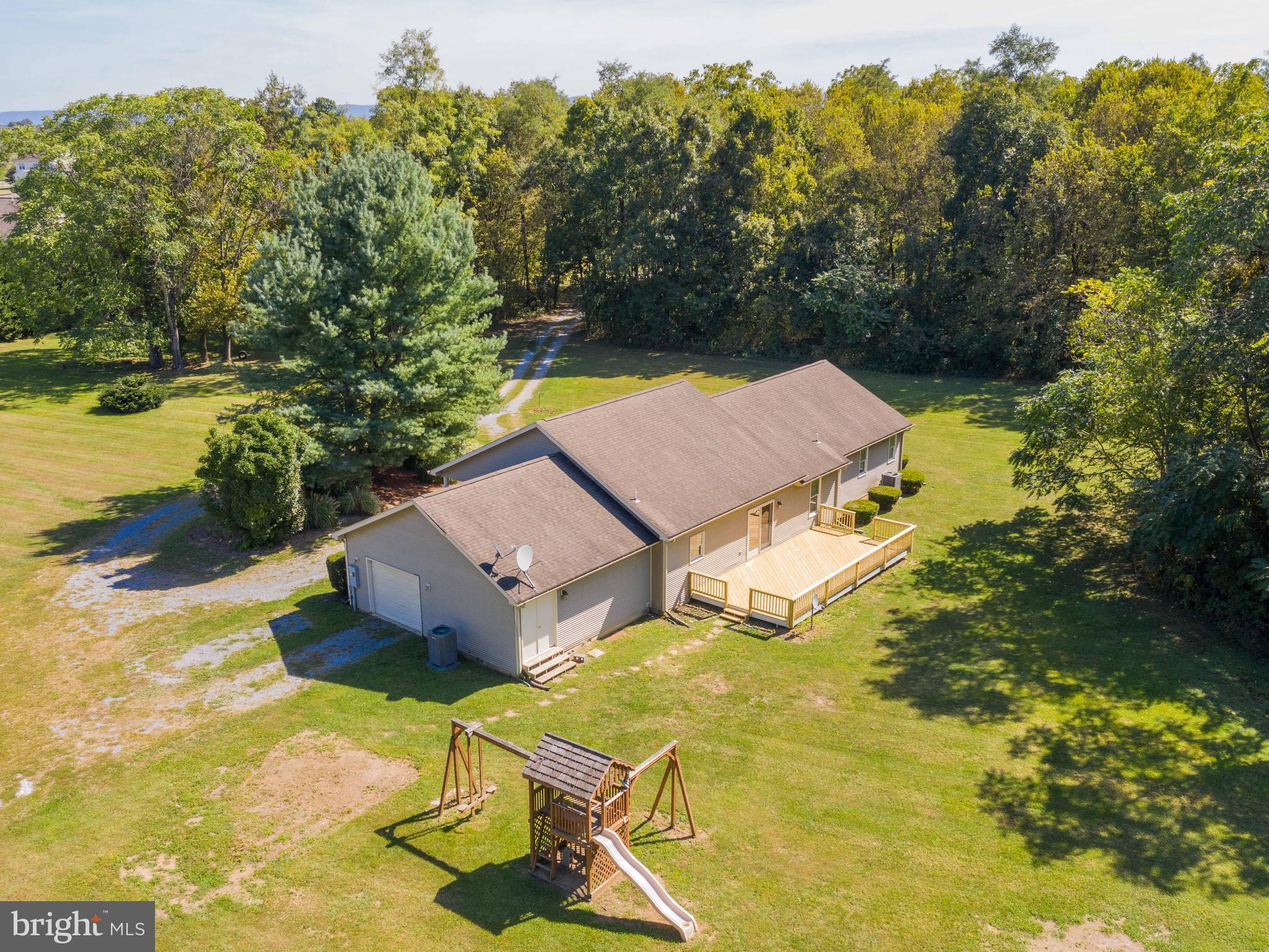 19 Gemini Way Summit Point, WV 25446 - Photo 2 of 53