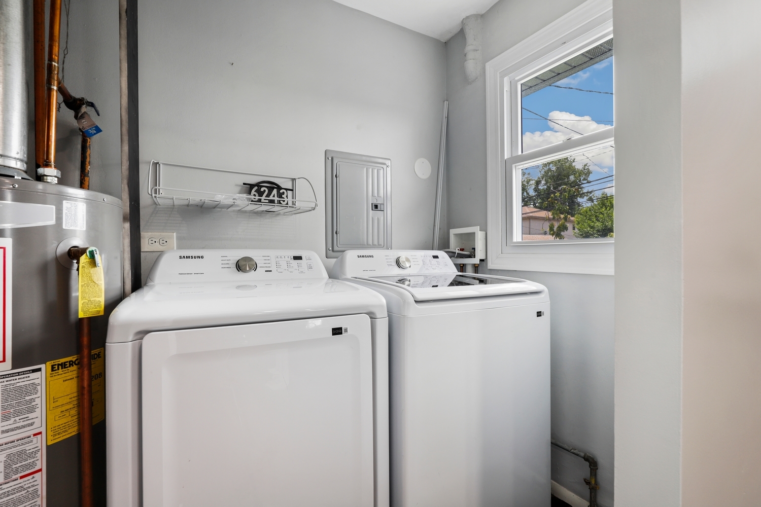 6243 Birmingham Street Chicago Ridge, IL 60415 - Photo 9 of 26 Gallery Image 9
