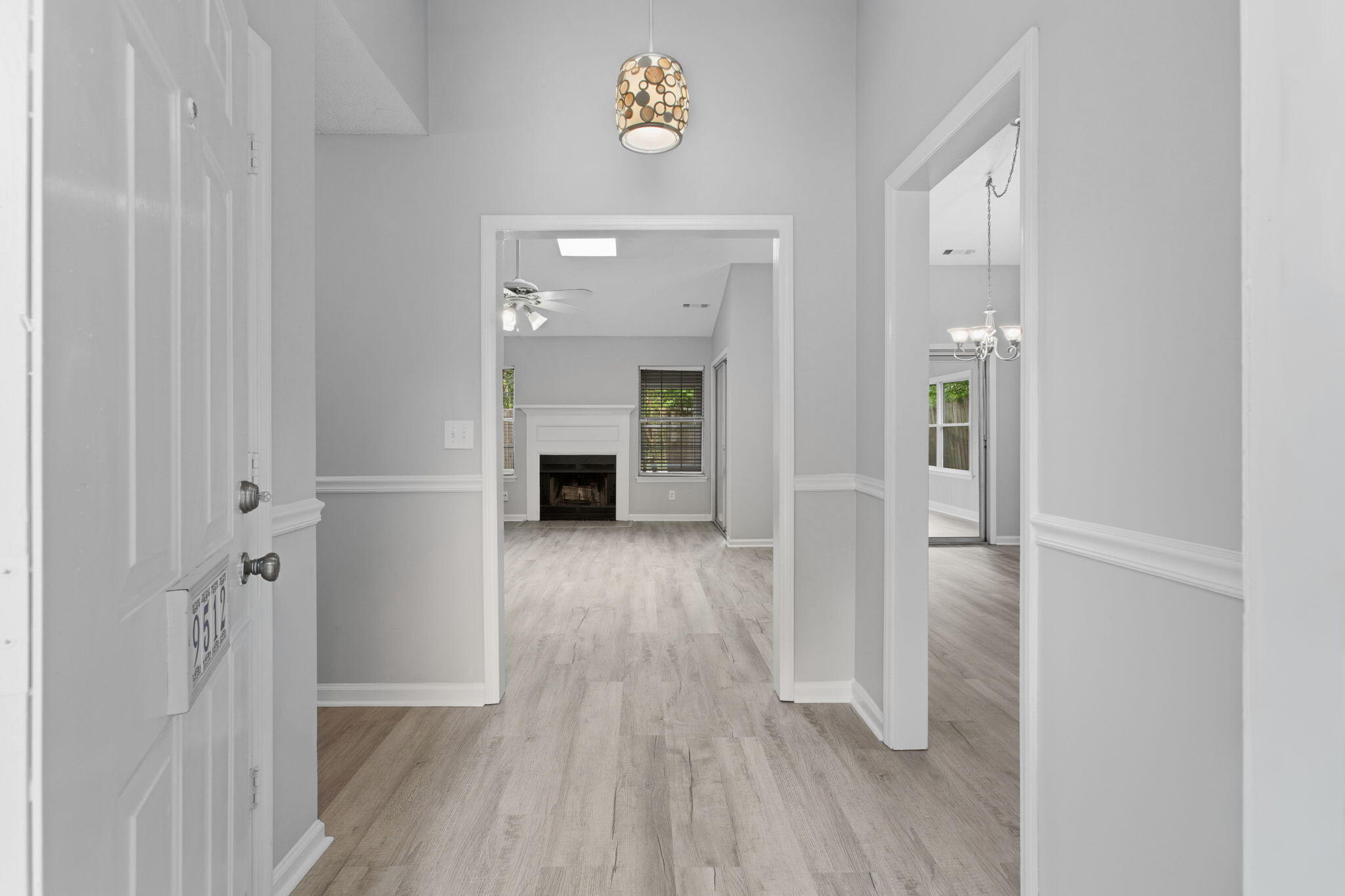 9512 One Notch Road Ladson, SC 29456 - Photo 11 of 20 Foyer