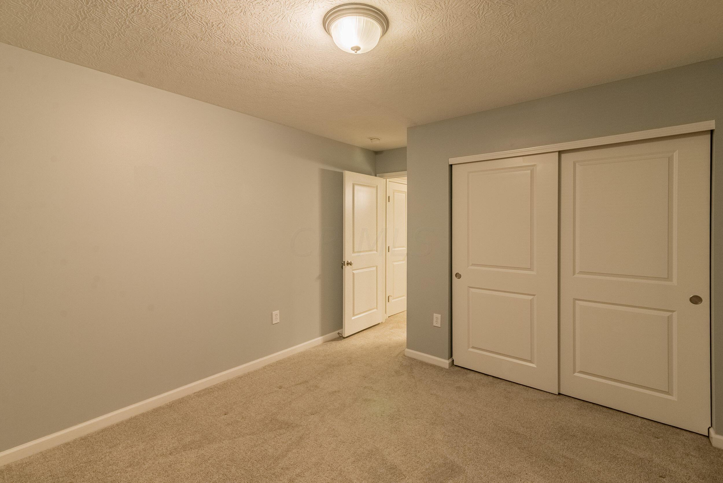 6196 Joes Hopper Road, Unit 75619 Columbus, OH 43230 - Photo 18 of 23 Guest Room