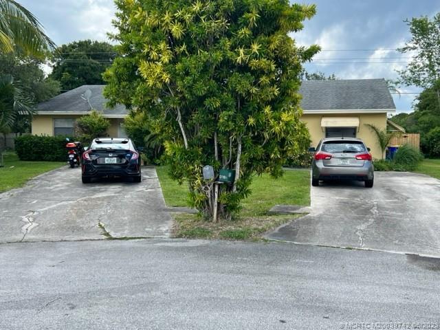 4838 Southeast Salvatori Road Stuart, FL 34997 - Photo 1 of 10 Gallery Image 1