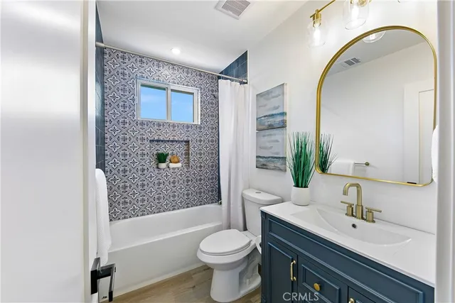 $1,095,000 | 1113 West Desford Street, Torrance, CA 90502