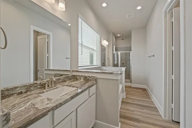 $2,800 | 9016 Lonestar River Lane, Houston, TX 77080