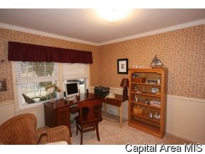 2016 Schoolhouse Lane Springfield, IL 62704 - Photo 10 of 10 Gallery Image 10