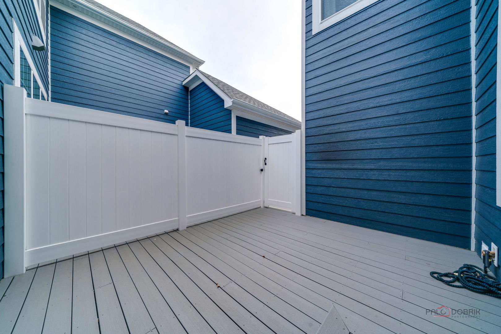 356 Hoffmann Drive Buffalo Grove, IL 60089 - Photo 33 of 35 a view of a house with wooden deck