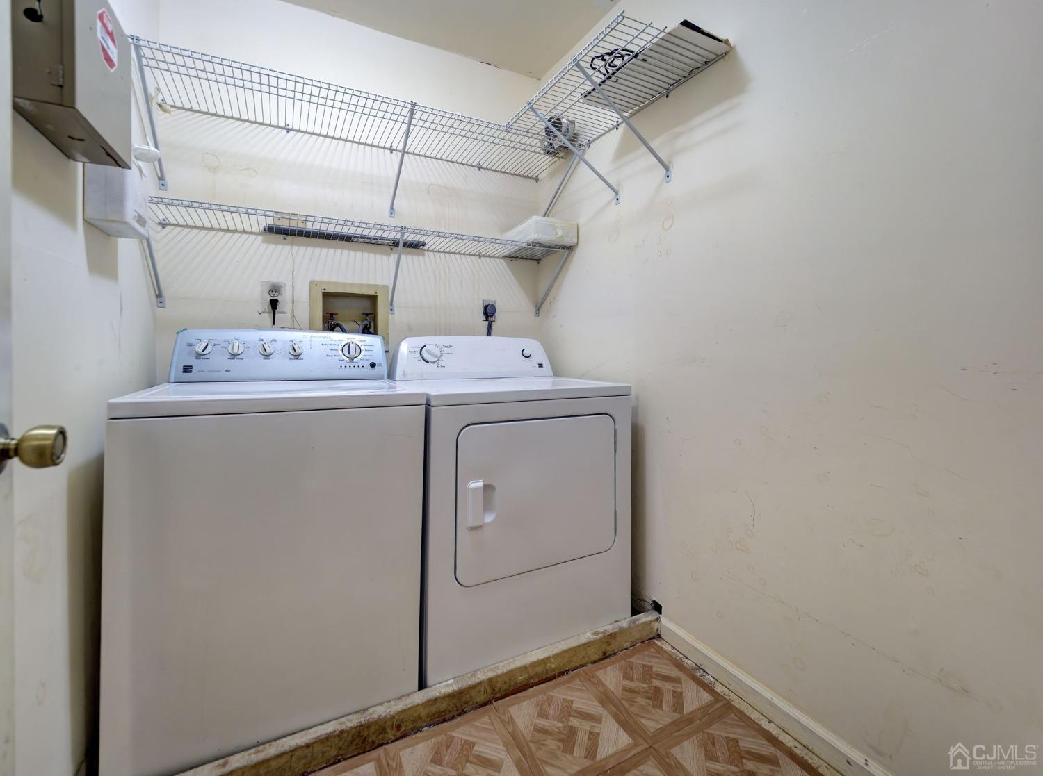 3802 Cricket Circle Edison, NJ 08820 - Photo 19 of 26 a utility room with dryer and washer