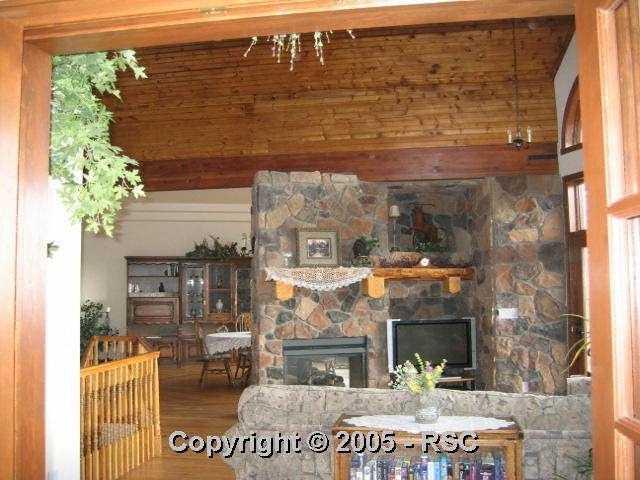 515 Ponderosa Road Manitou Springs, CO 80829 - Photo 7 of 14