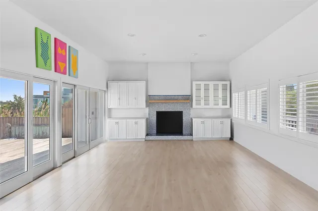 $4,500,000 | 3 Watersedge Drive, Quogue, NY 11959