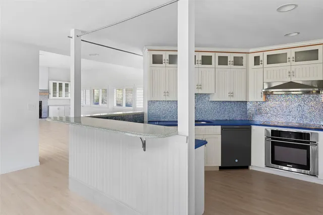 $4,500,000 | 3 Watersedge Drive, Quogue, NY 11959