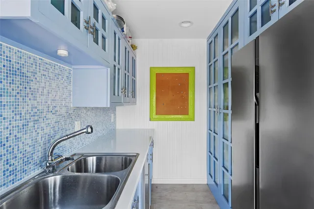 $4,500,000 | 3 Watersedge Drive, Quogue, NY 11959