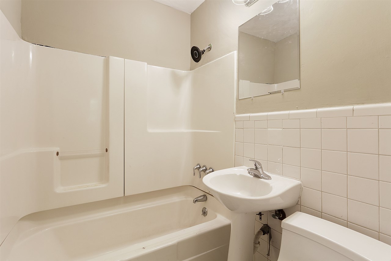 340 Tucker Road Spartanburg, SC 29306 - Photo 3 of 10 Gallery Image 3