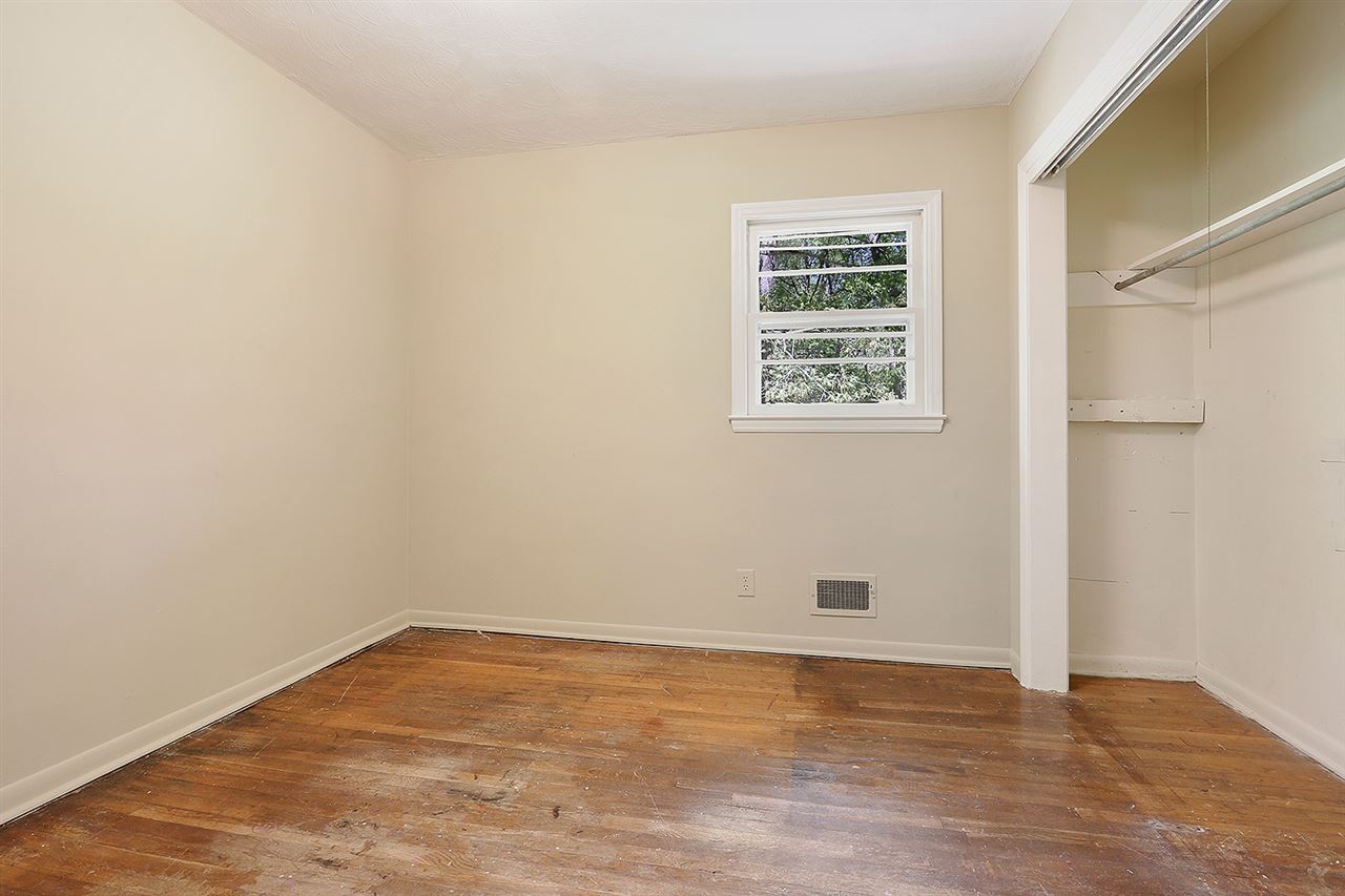 340 Tucker Road Spartanburg, SC 29306 - Photo 5 of 10 Gallery Image 5
