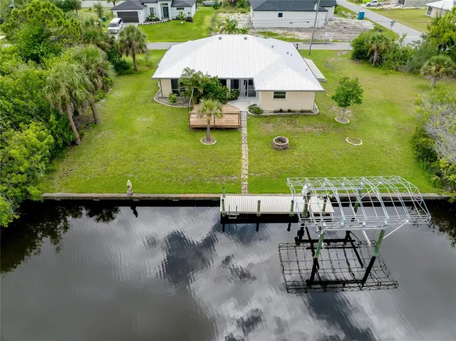 $2,400 | 15140 Lyneburg Avenue, Port Charlotte, FL 33981