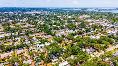 $1,575,000 | 2215 Hibiscus Street, Sarasota, FL 34239