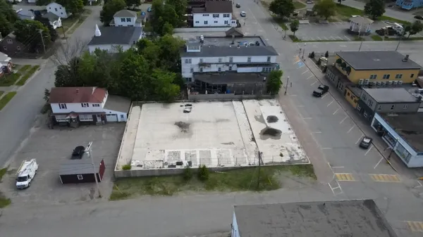 $179,900 | 75 Penobscot Avenue, Millinocket, ME 04462