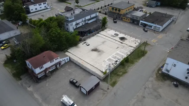 $179,900 | 75 Penobscot Avenue, Millinocket, ME 04462