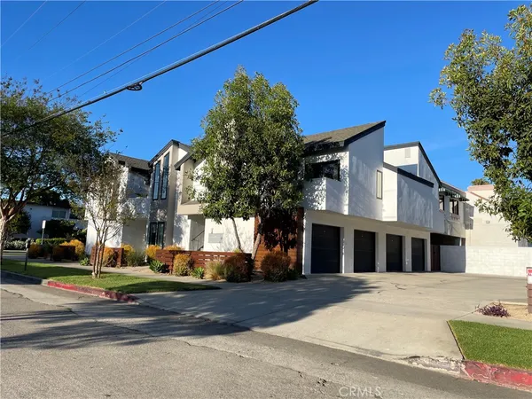 $2,585 | 849 North Van Ness Avenue, Unit 5, Santa Ana, CA 92701