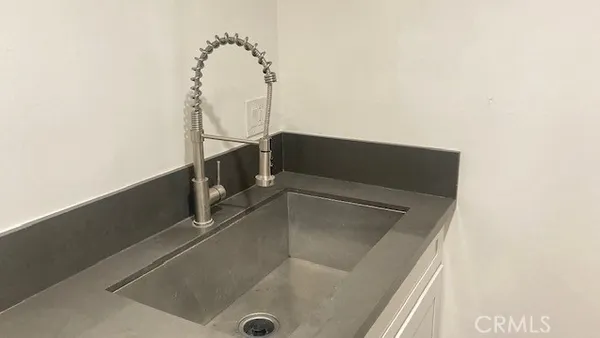 $2,585 | 849 North Van Ness Avenue, Santa Ana, CA 92701