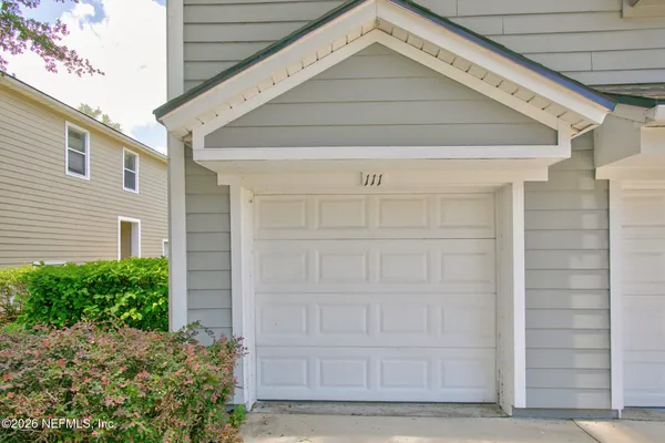 $170,000 | 7060 Deer Lodge Circle, Unit 111, Jacksonville, FL 32256