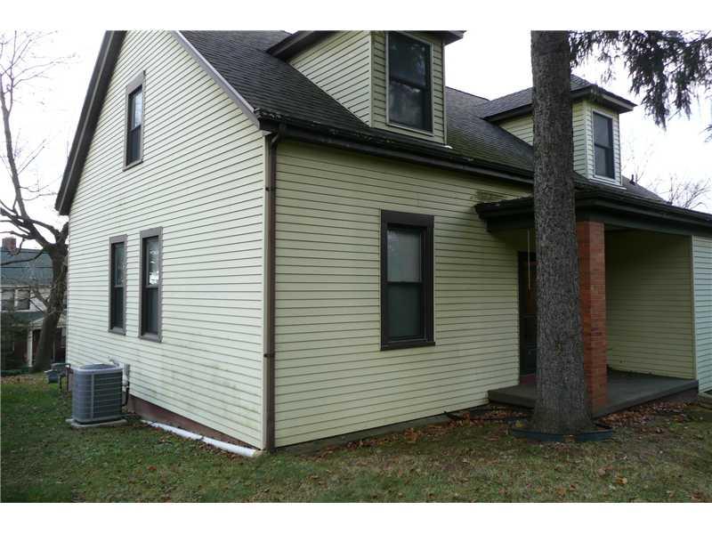 154 Hinkel Road Pittsburgh, PA 15229 - Photo 7 of 8 Exterior Back.