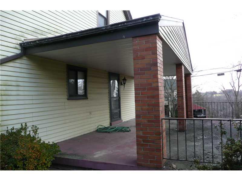 154 Hinkel Road Pittsburgh, PA 15229 - Photo 8 of 8 Exterior Back.