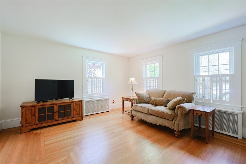89 Bay State Road Rehoboth, MA 02769 - Photo 15 of 36 Gallery Image 15