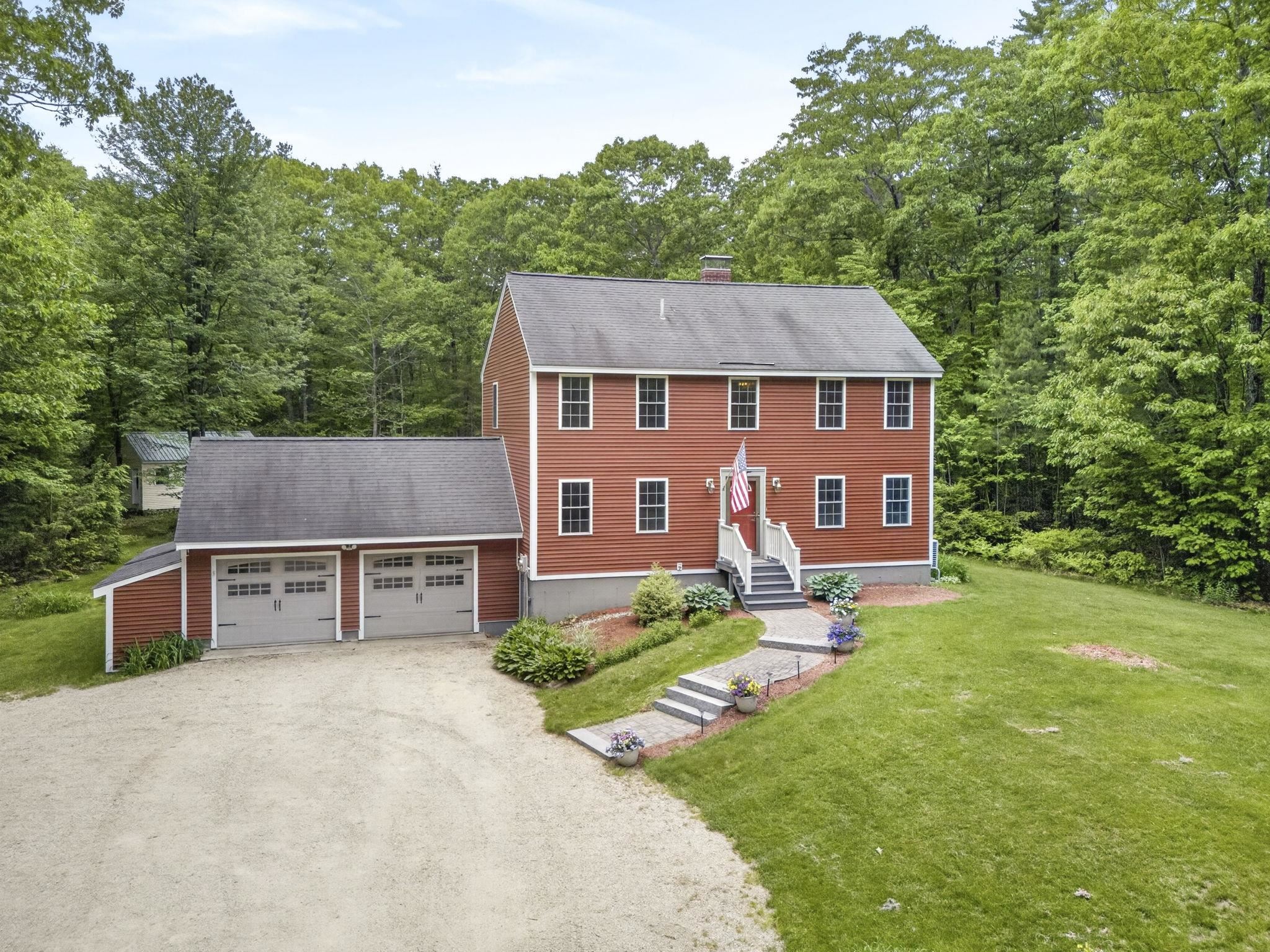 141 Mitchell Road Nottingham, NH 03290 - Photo 1 of 59