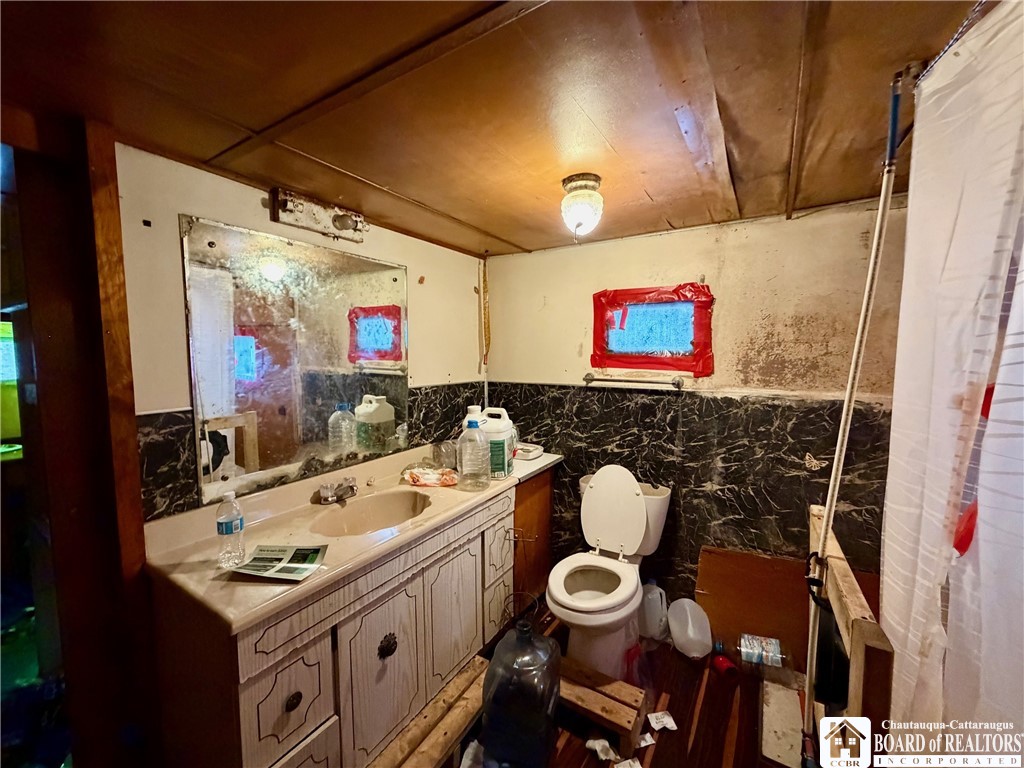 3619 New Road Dunkirk, NY 14048 - Photo 13 of 16