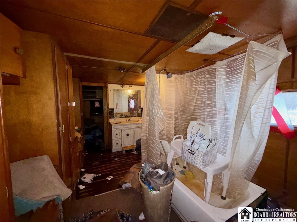 3619 New Road Dunkirk, NY 14048 - Photo 14 of 16