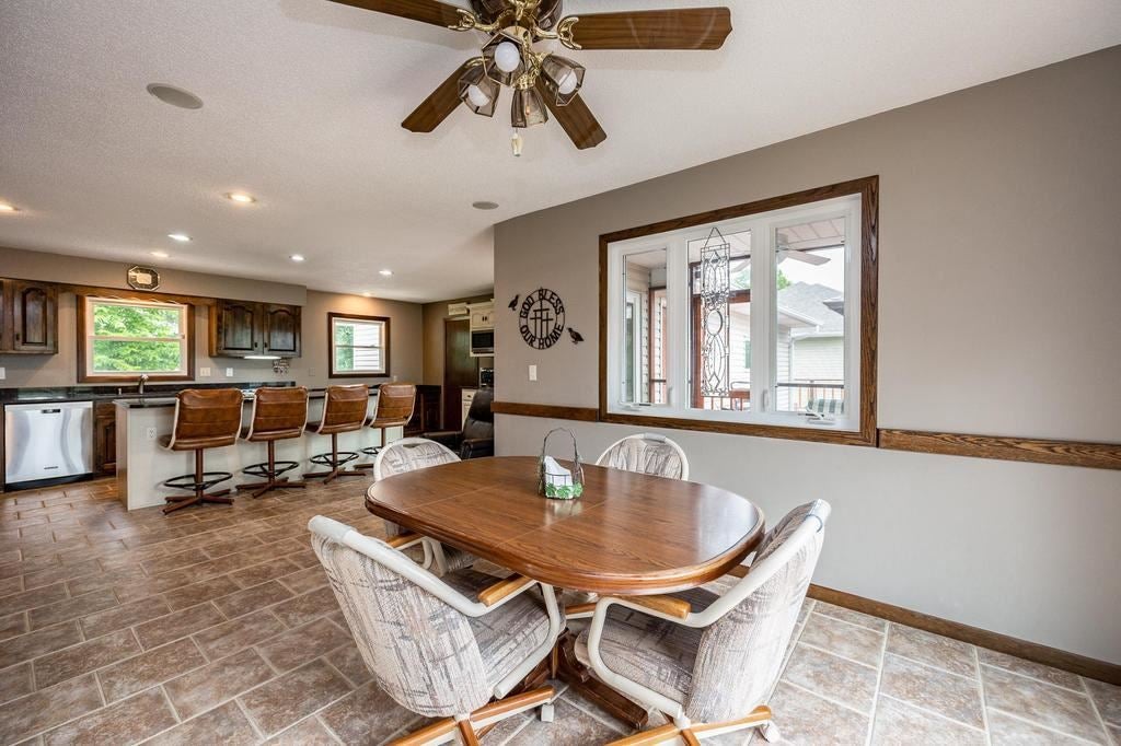 2143 Lakeview Ridge Drive Northeast Solon, IA 52333 - Photo 21 of 59 Gallery Image 21
