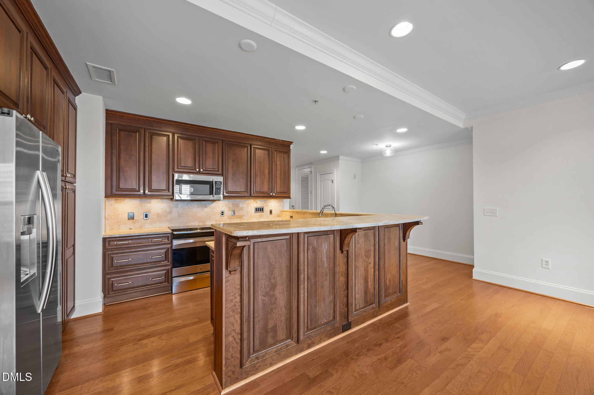 710 Independence Place, Unit 508 Raleigh, NC 27603 - Photo 13 of 77 31-web-or-mls-IMG_6375