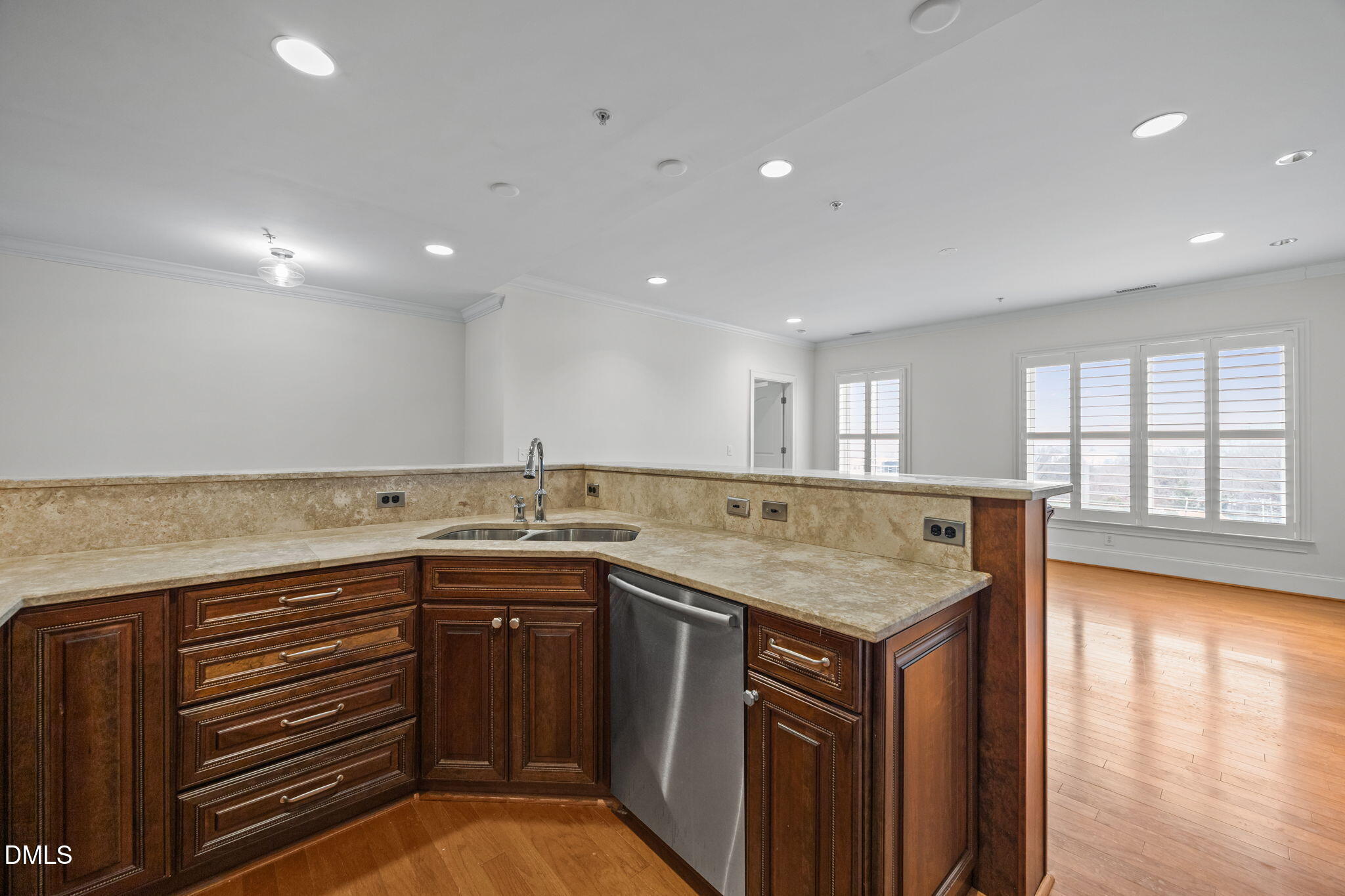 710 Independence Place, Unit 508 Raleigh, NC 27603 - Photo 14 of 77 32-web-or-mls-IMG_6378