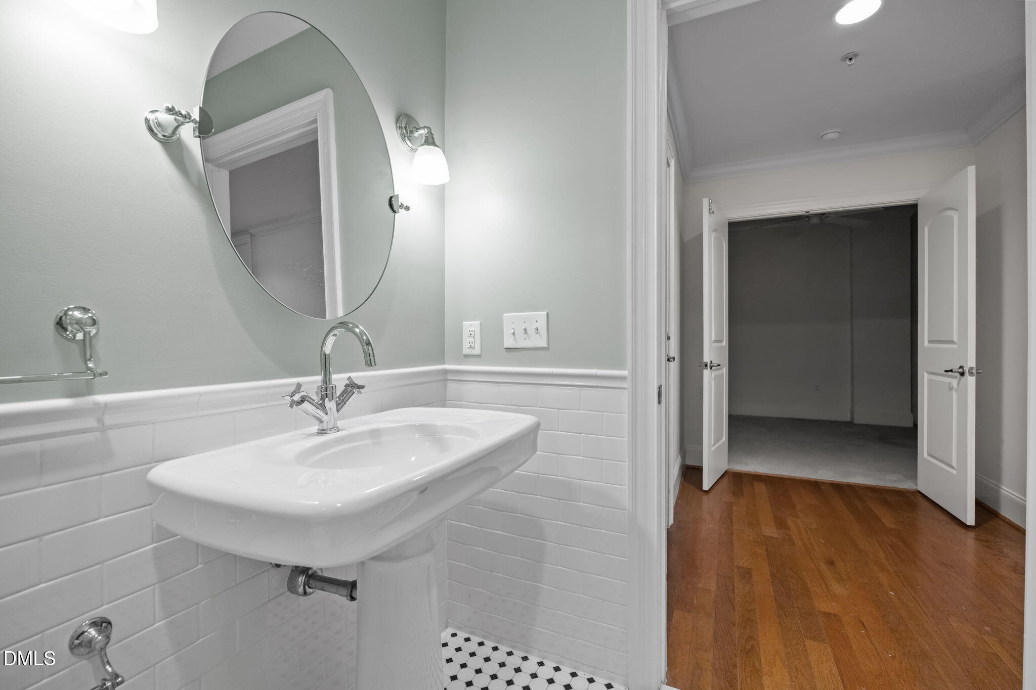 710 Independence Place, Unit 508 Raleigh, NC 27603 - Photo 28 of 77 18-web-or-mls-IMG_6336