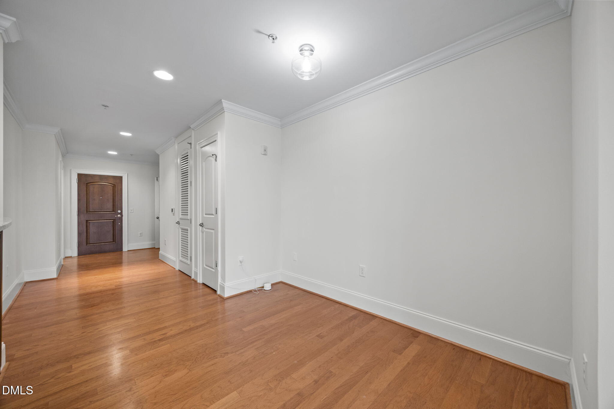 710 Independence Place, Unit 508 Raleigh, NC 27603 - Photo 7 of 77 26-web-or-mls-IMG_6360