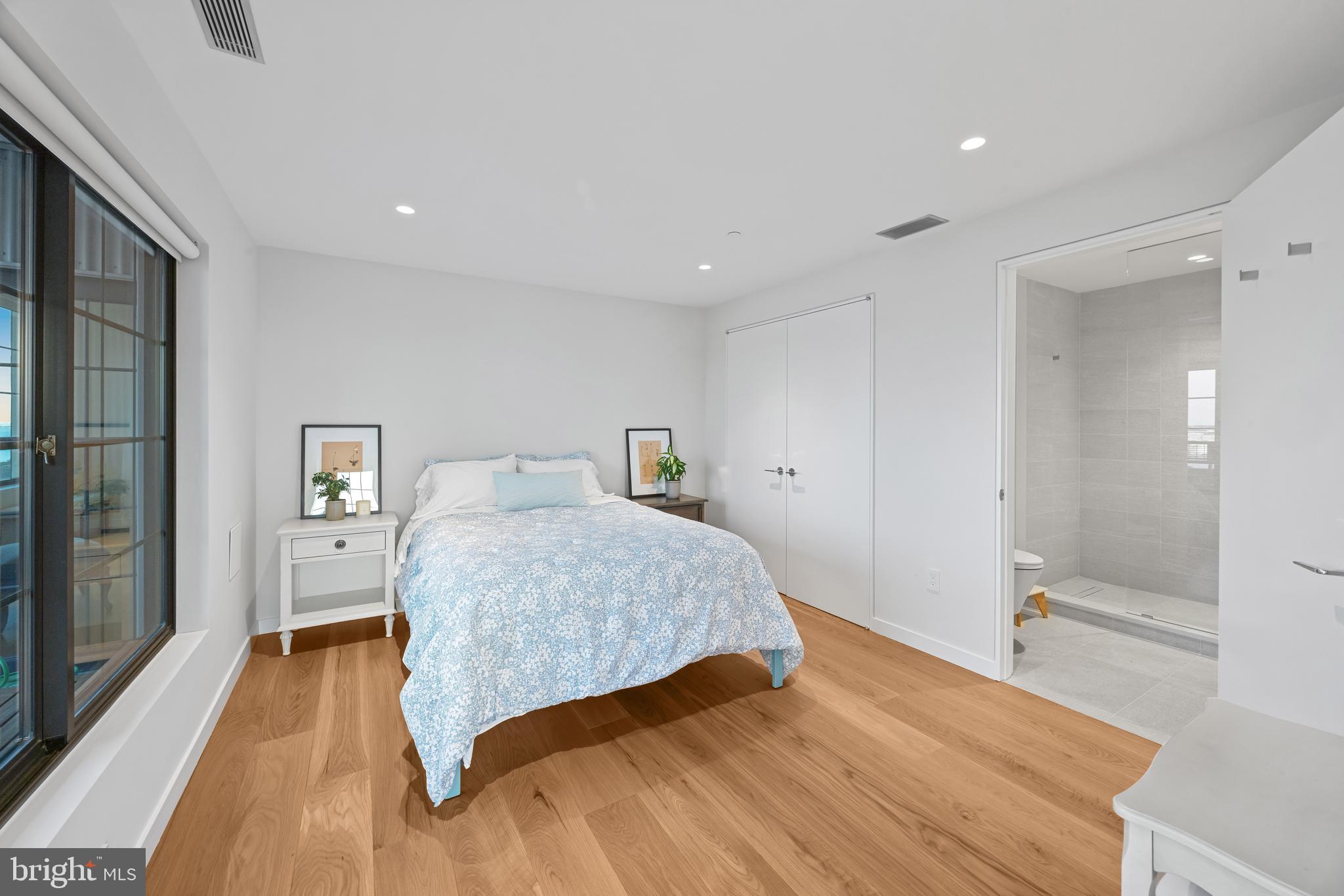 1200 Steuart Street, Unit 1811 Baltimore, MD 21230 - Photo 24 of 55