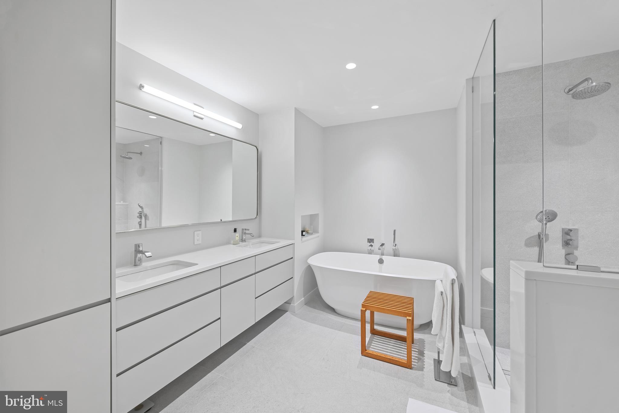 1200 Steuart Street, Unit 1811 Baltimore, MD 21230 - Photo 32 of 55