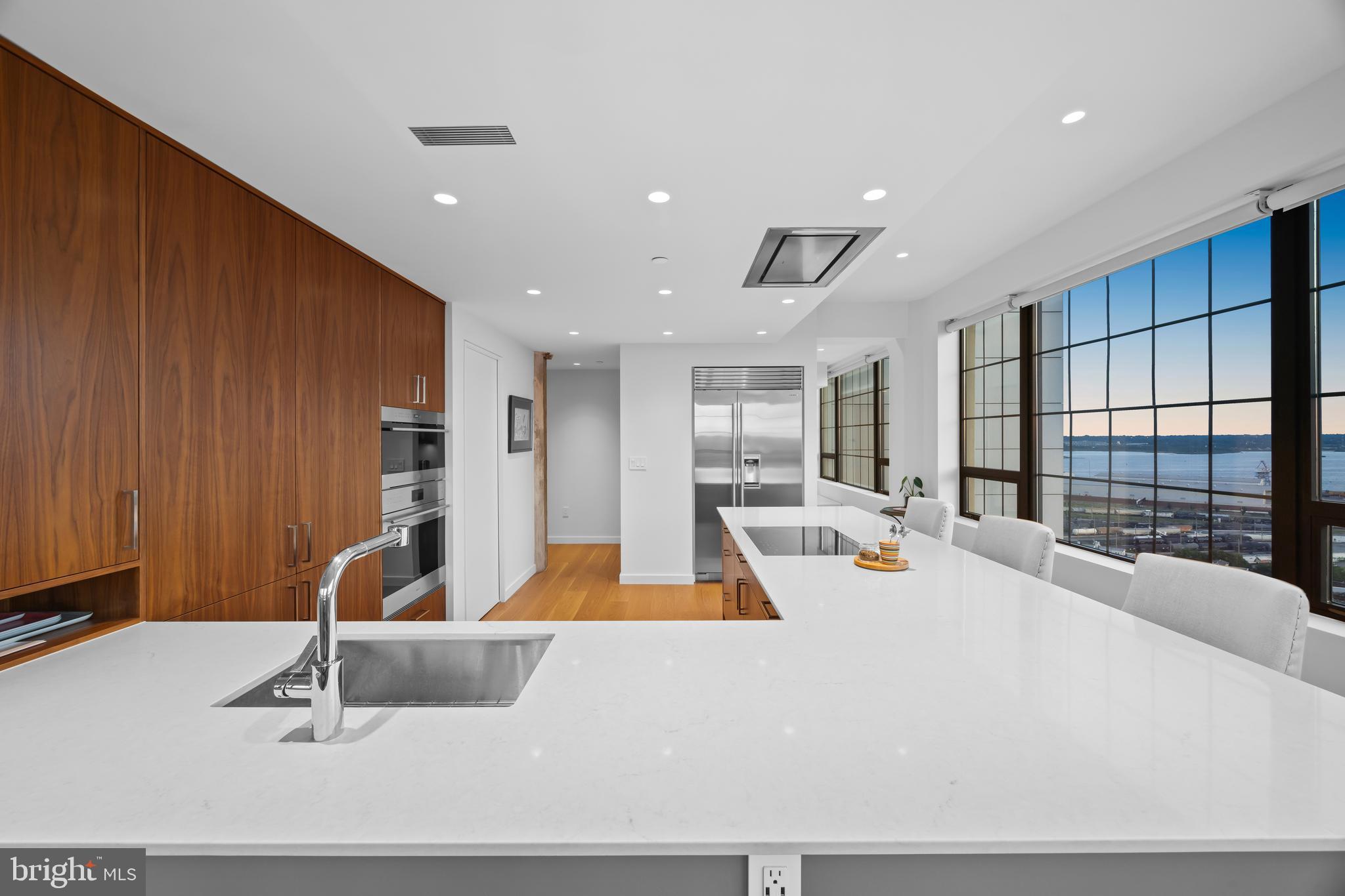 1200 Steuart Street, Unit 1811 Baltimore, MD 21230 - Photo 9 of 55