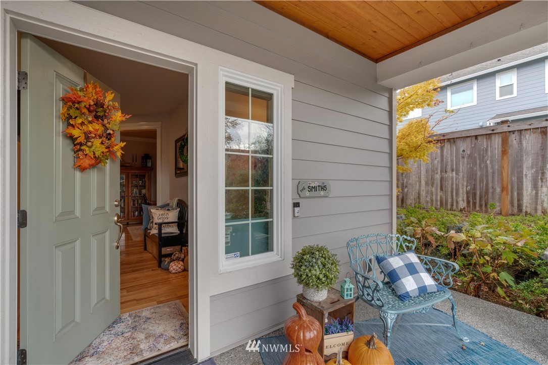 6118 Southeast 2nd Street Renton, WA 98059 - Photo 4 of 40 Gallery Image 4