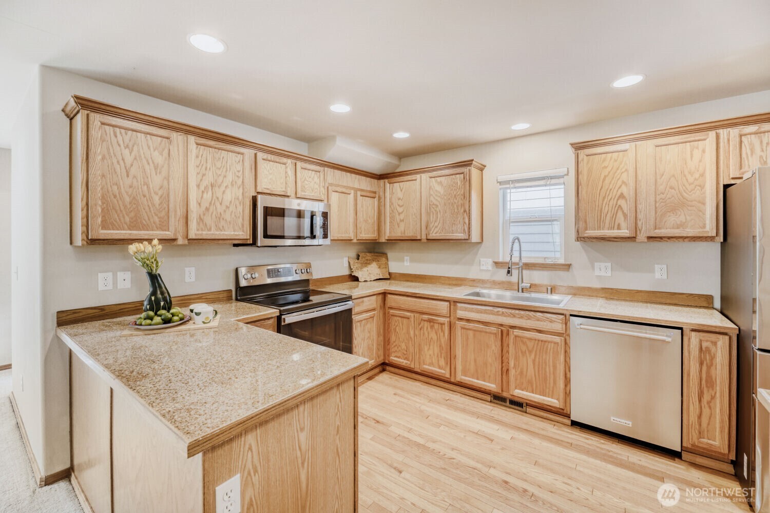 1112 134th Street Southwest Everett, WA 98204 - Photo 12 of 28