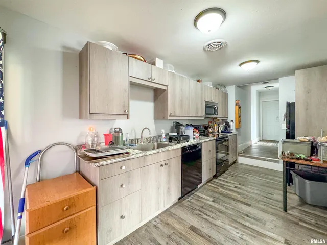 $200,000 | 734 Locust Street, Minonk, IL 61760