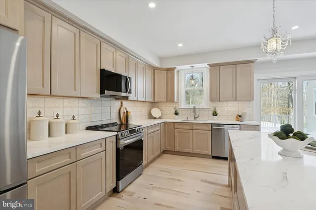 $1,150,000 | 4979 Papa Boulevard, Newtown Square, PA 19073